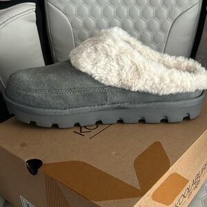 Brand new Koolaburra by Ugg Slippers